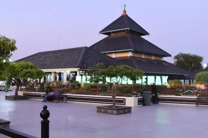 Kesultanan Demak Ternyata...