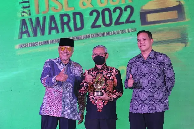 PT Angkasa Pura I Sabet...
