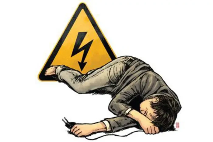 Pemotor Tewas Tersengat...