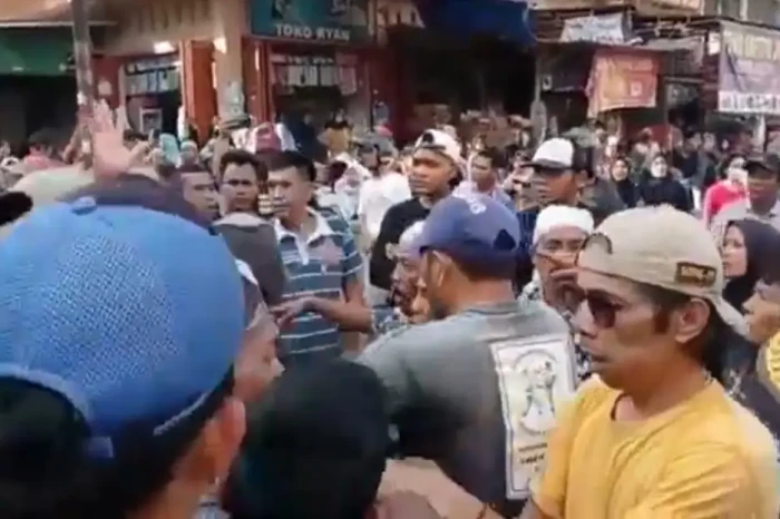 Padangsidimpuan Mencekam!...