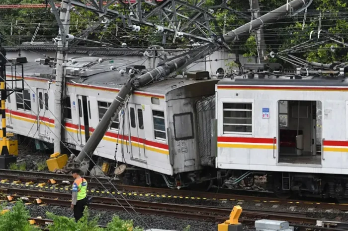 KCI Telah Mengevakuasi...