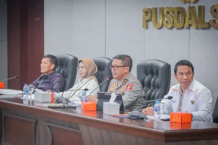 Polri Proses Perizinan...