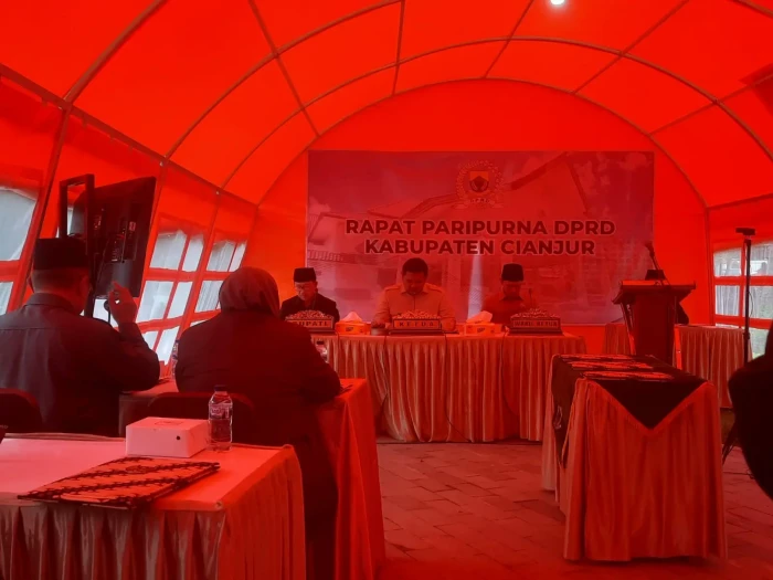 Rapat Paripurna DPRD...