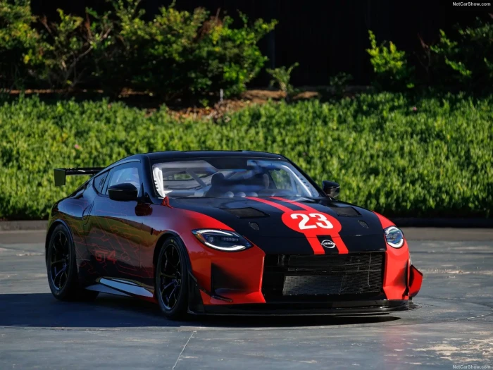 Nissan Siap Bikin Mobil...