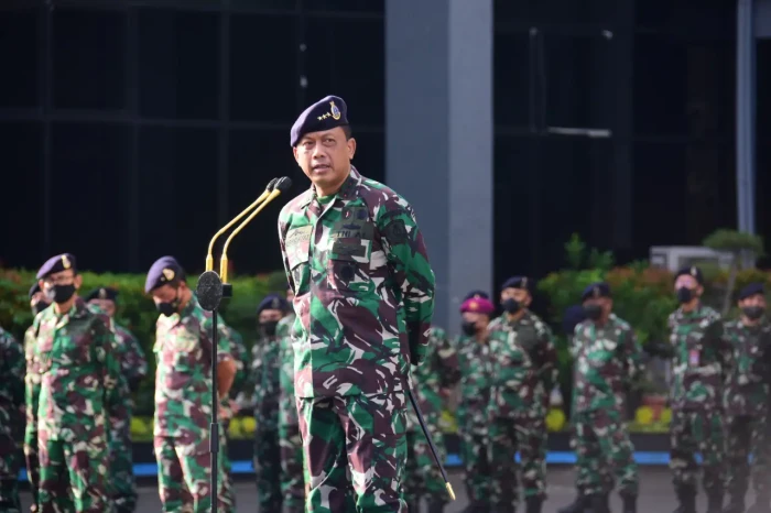 Profil Laksdya TNI Nurhidayat,...