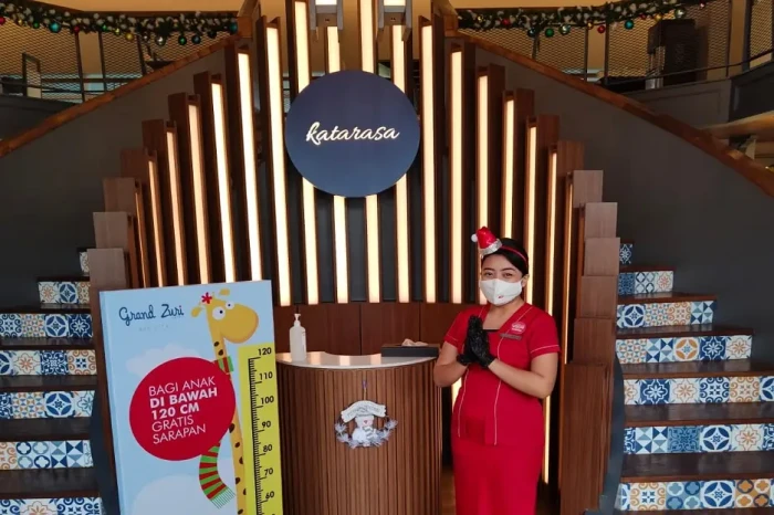 Liburan Seru di Hotel...
