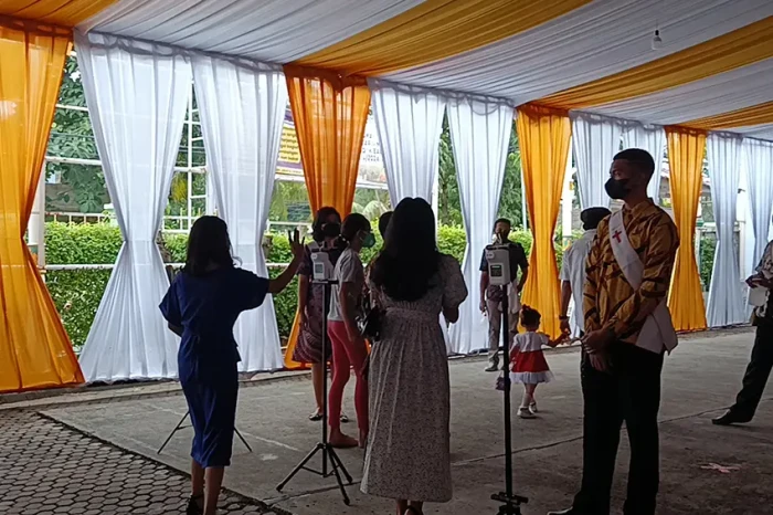 Perayaan Natal di Gereja...
