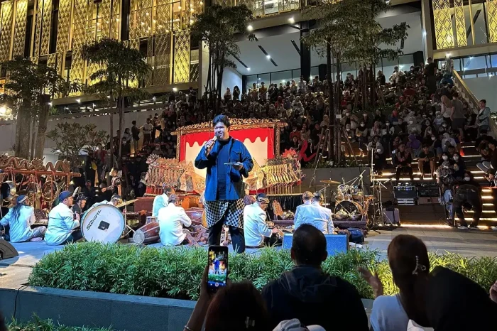 Pertunjukan Wayang Kulit...