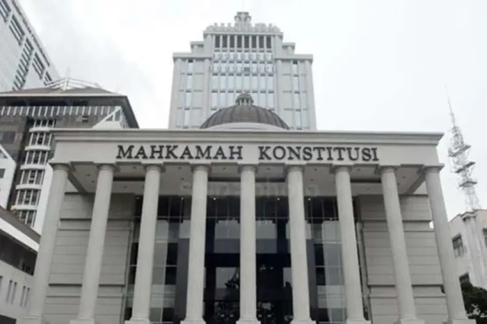 Perppu Cipta Kerja Diterbitkan,...