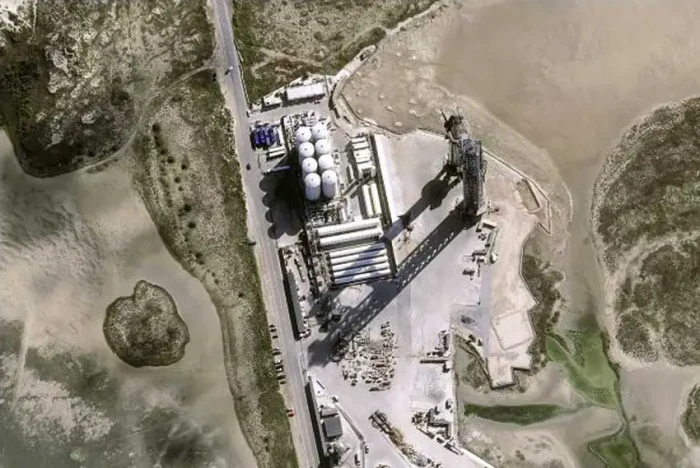 Roket Raksasa Starship...