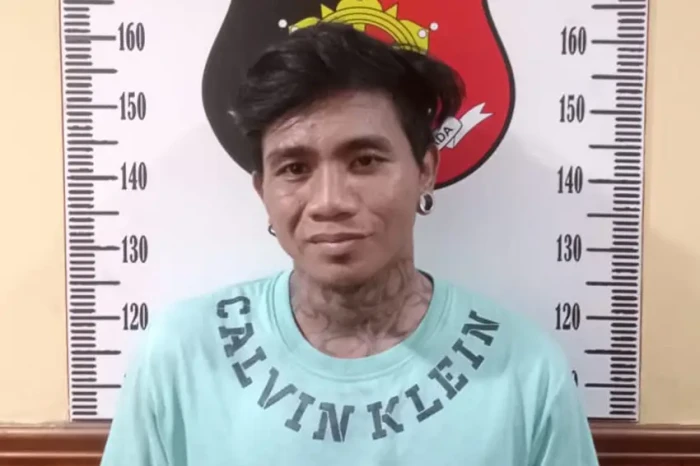 Dua Penumpang Bajaj...