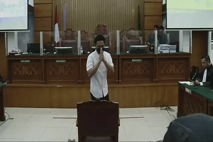 Hadapi Sidang Tuntutan,...