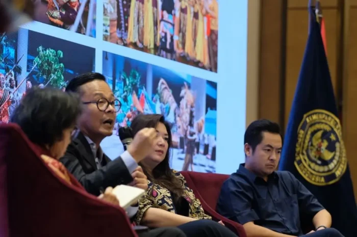 RI Sasar 7,4 Juta Turis...
