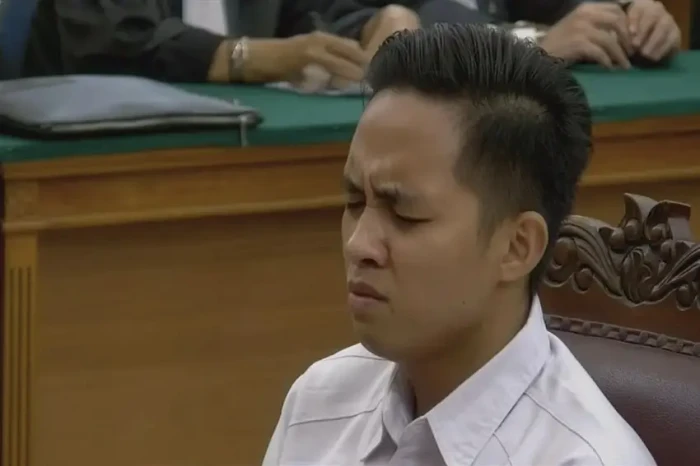 Ketua LPSK Beda Pendapat...