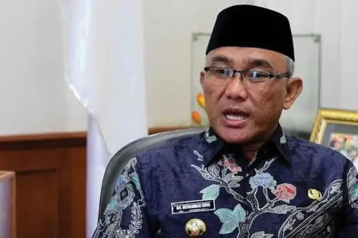 Belasan Siswa SD Keracunan,...