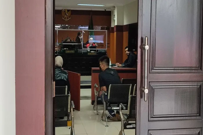 Berbelit-belit dan Tidak...