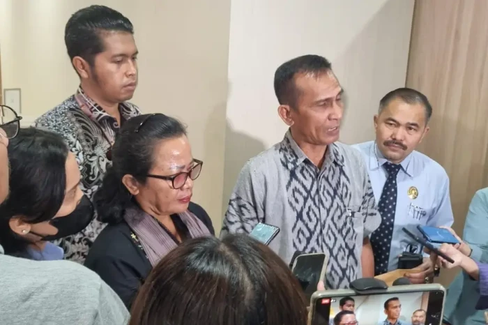 Datangi Bareskrim, Keluarga...