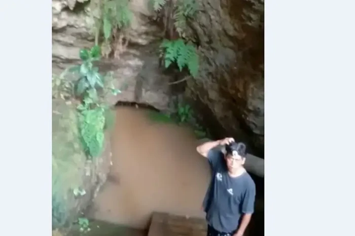Sungai Bawah Tanah Banjir,...