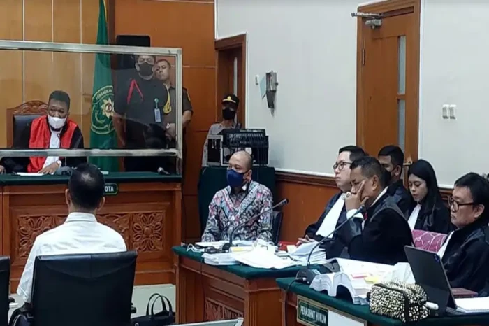 Pengacara Teddy Minahasa...