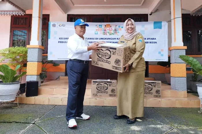 DJP Jakut Salurkan Obat...