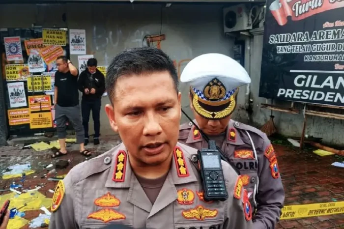 Crazy Rich Surabaya...