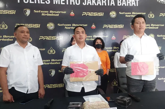 Duduk Perkara Natalia...