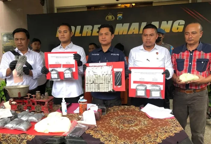 Produksi dan Pasarkan...