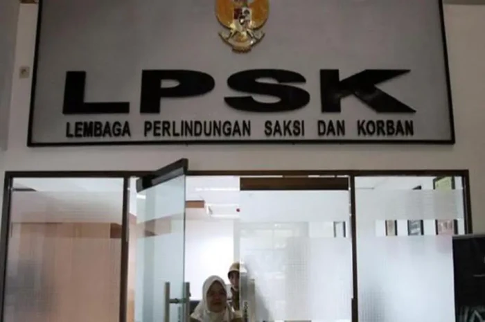 Keluarga Korban Kecelakaan...