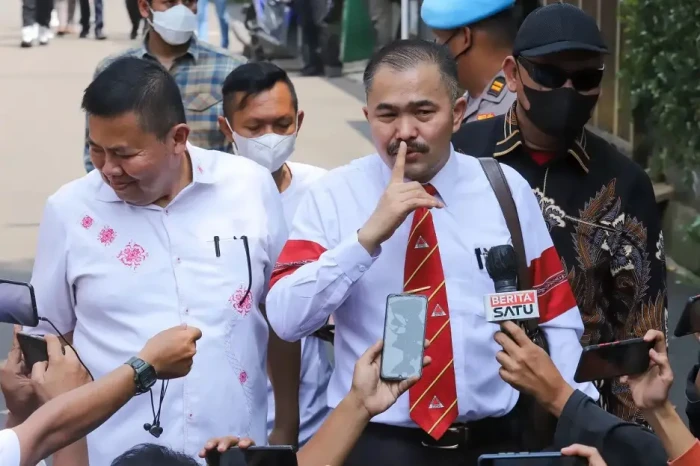 Banding Ferdy Sambo...