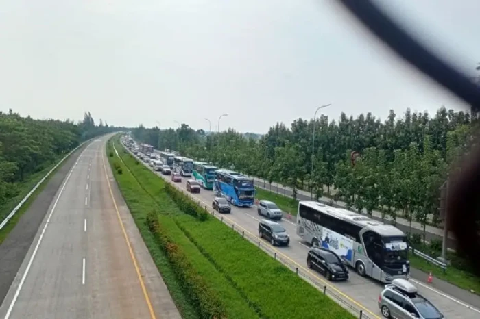 Korlantas Polri: One...