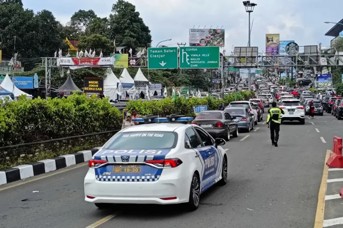 Macet Terurai, Jalur...