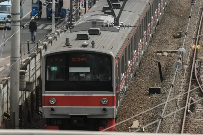KCI Masih Kaji Rencana...