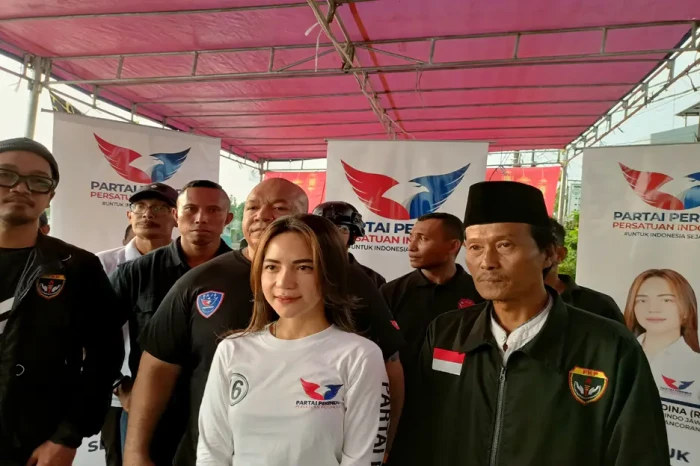 Aksi Berbagi Bersama...