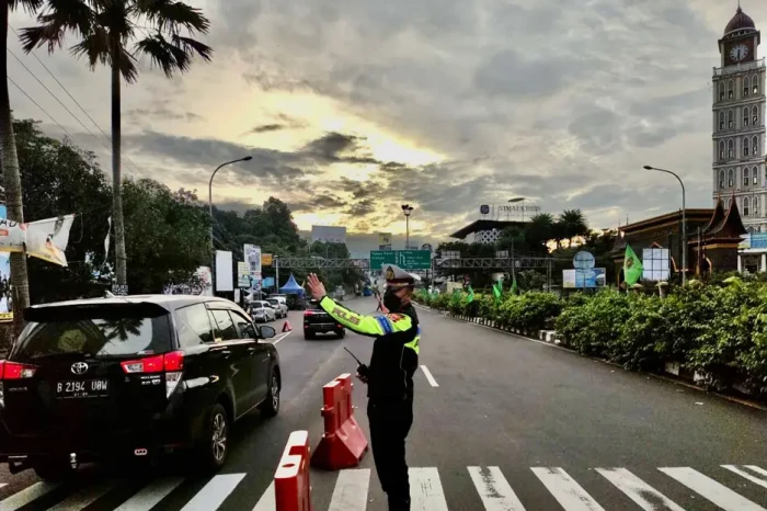 Sore Ini Lalu Lintas...