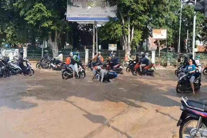 Penampakan Kali Kramat...