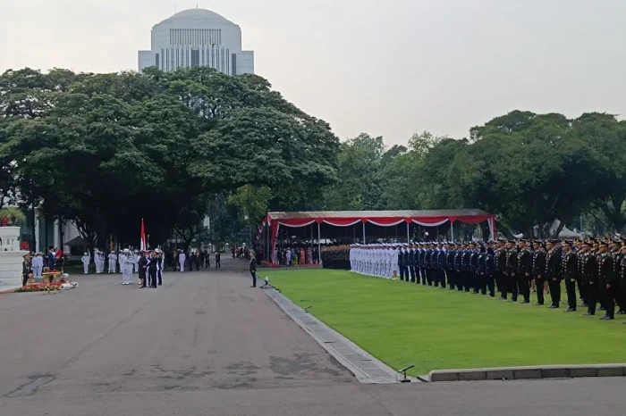 Lantik 833 Perwira TNI-Polri,...