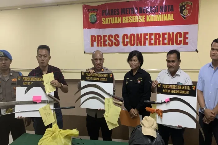 Pria Tewas Dibacok di...