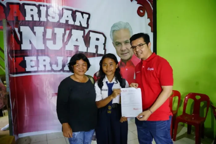 Bagikan Beasiswa di...