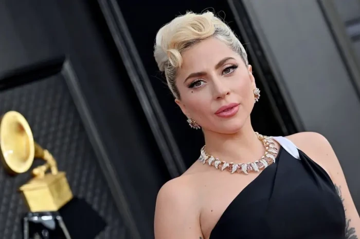 7 Artis Hollywood Ini...