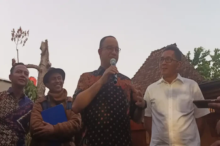 Anies Respons Jokowi...