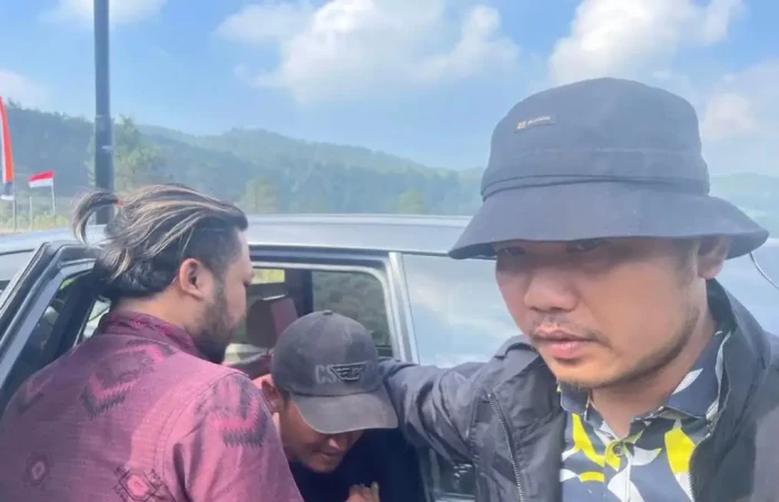 Kalah Rebutan Janda,...