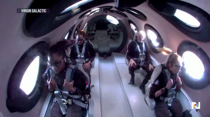 Virgin Galactic Sukses...