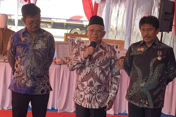 Karyawan KAI Ditangkap...