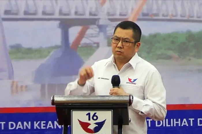 Rapat Konsolidasi Internal...