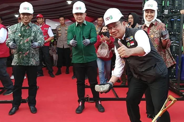 Pemprov Jabar Hibahkan...