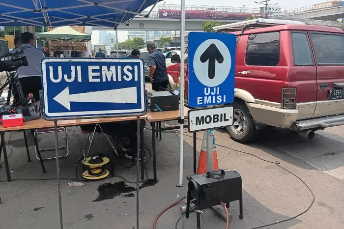 Uji Emisi Jadi Syarat...