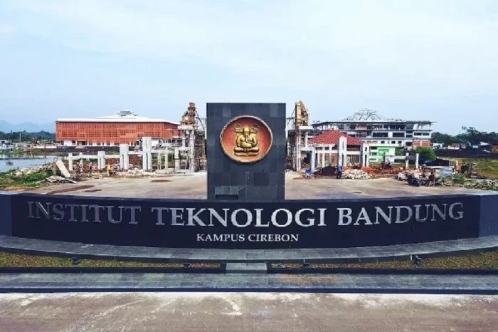 10 Universitas Indonesia...
