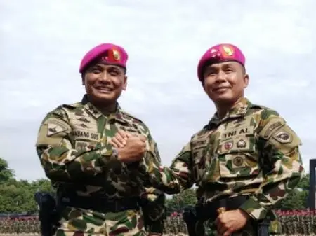 Menteri ESDM Tunjuk...