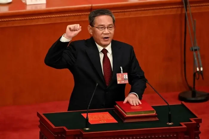 Perdana Menteri China...