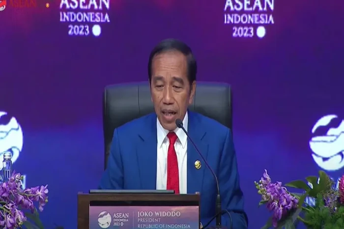 Jokowi Sebut KTT ASEAN...